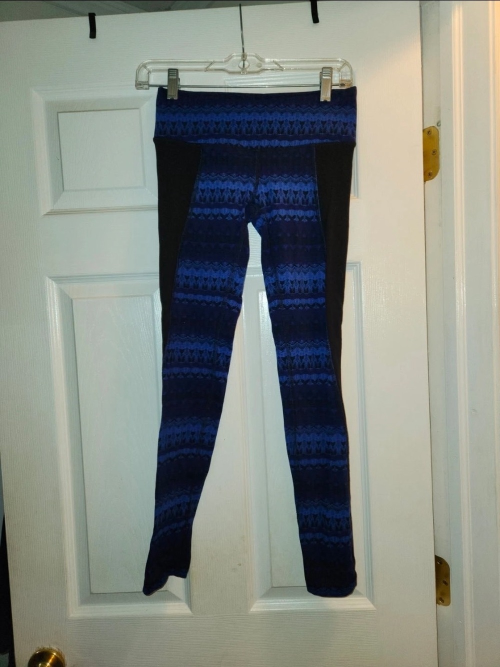 ALO Yoga Illusion 3 Tribal print leggings Arctic Royalty Blue Black Pant size XS - Picture 4 of 6